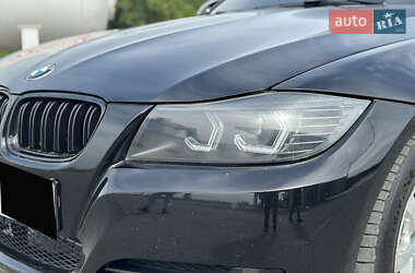 Седан BMW 3 Series 2011 в 