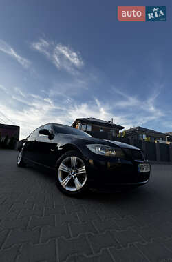 Седан BMW 3 Series 2007 в Киеве