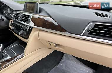 Седан BMW 3 Series 2016 в 