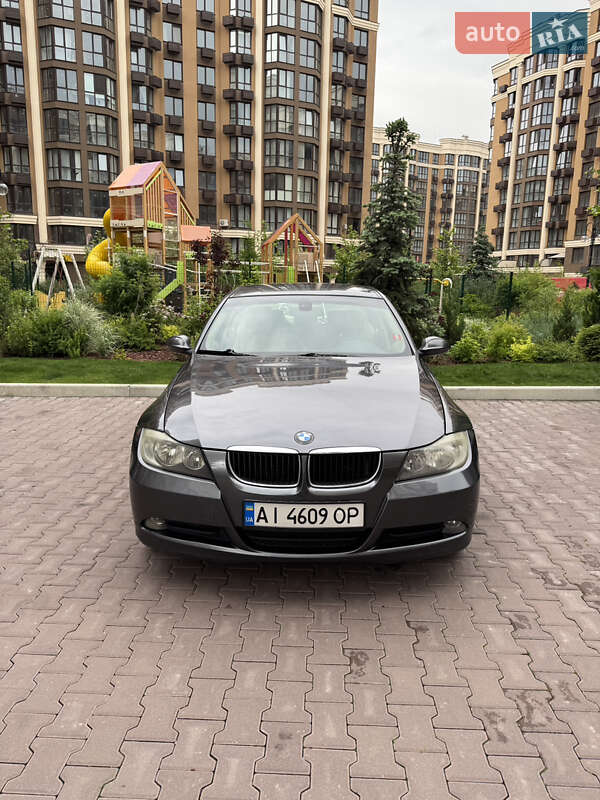 BMW 3 Series 2005