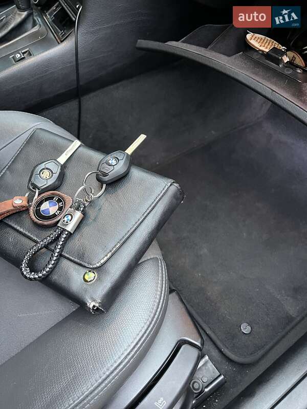 Седан BMW 3 Series 2003 в Балте