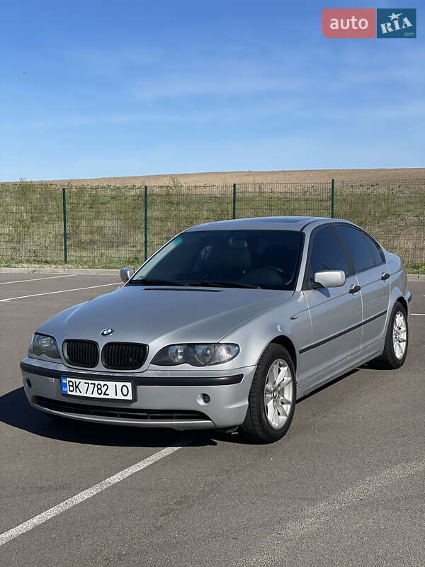 Седан BMW 3 Series 2002 в 