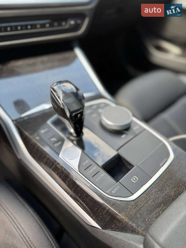 Седан BMW 3 Series 2019 в Виннице