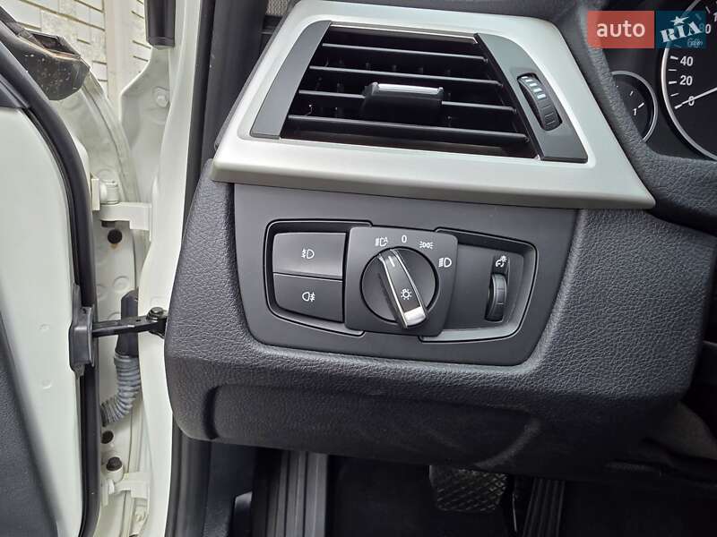 Седан BMW 3 Series 2012 в Одессе