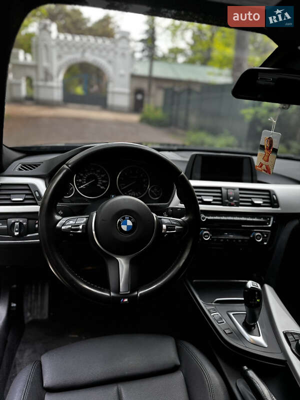 Седан BMW 3 Series 2017 в Одессе
