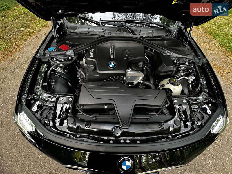 Седан BMW 3 Series 2017 в Одессе