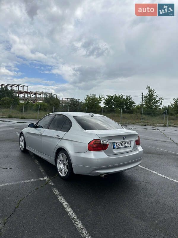 Седан BMW 3 Series 2005 в 