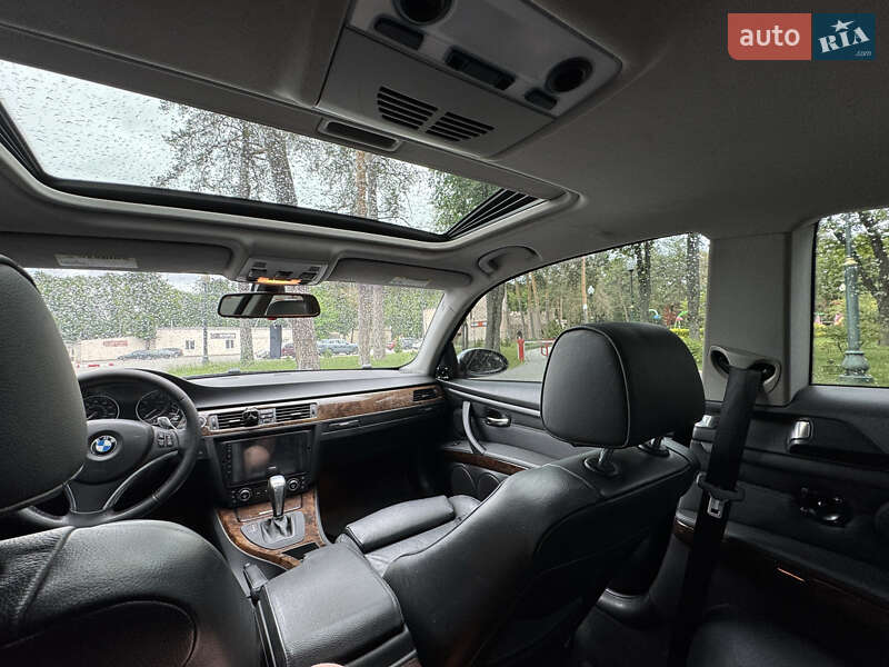 Купе BMW 3 Series 2009 в Харькове