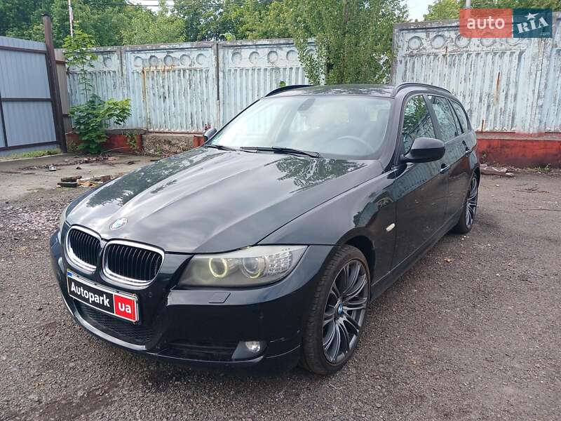BMW 3 Series 2011