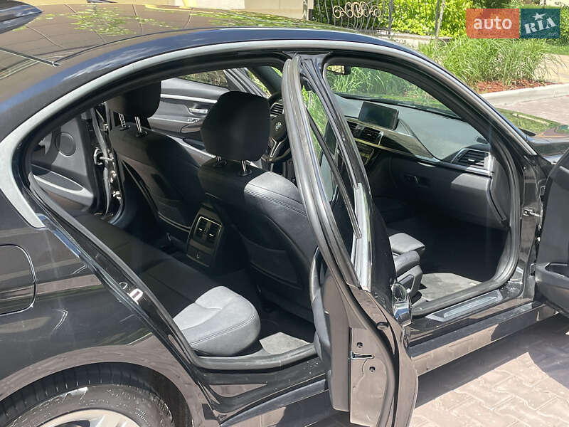 Седан BMW 3 Series 2018 в Киеве фото 15 Седан BMW 3 Series 2018 в Киеве