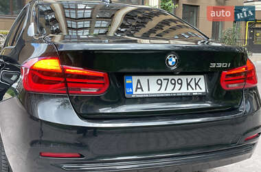 Седан BMW 3 Series 2018 в Киеве