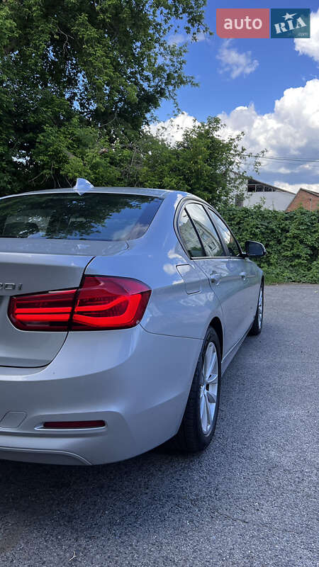 Седан BMW 3 Series 2017 в Полтаві