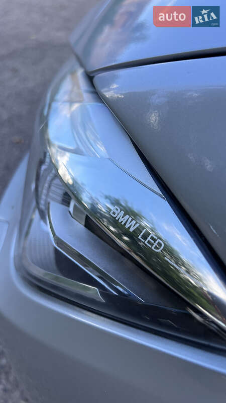 Седан BMW 3 Series 2017 в Полтаві