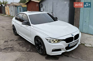 Седан BMW 3 Series 2015 в Киеве