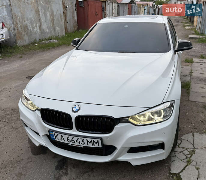 Седан BMW 3 Series 2015 в Киеве