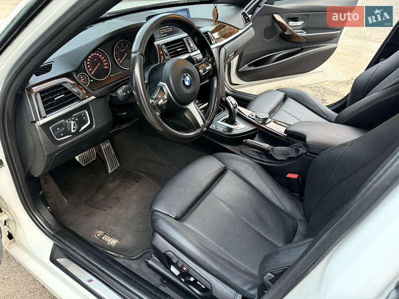 Седан BMW 3 Series 2015 в Киеве