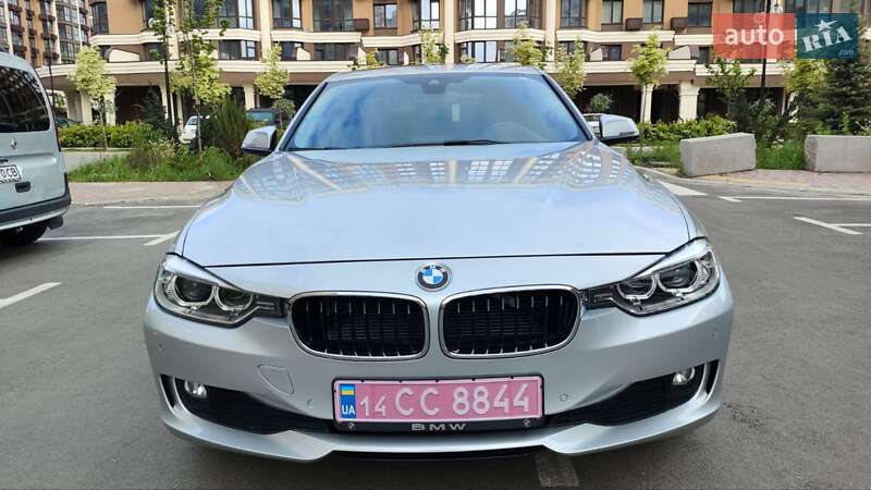 Седан BMW 3 Series 2014 в Киеве