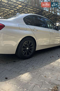 Седан BMW 3 Series 2015 в 
