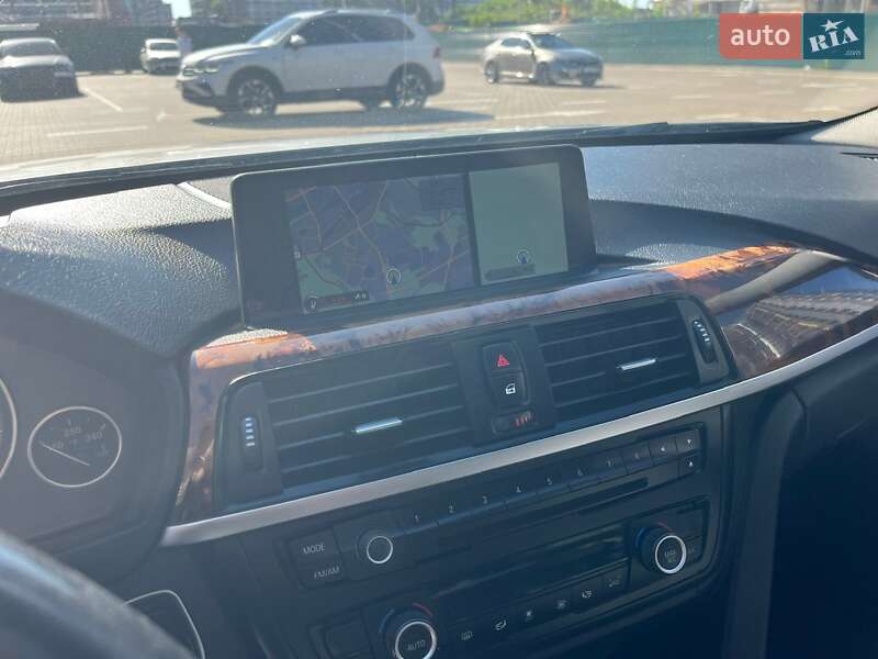 Седан BMW 3 Series 2012 в Киеве