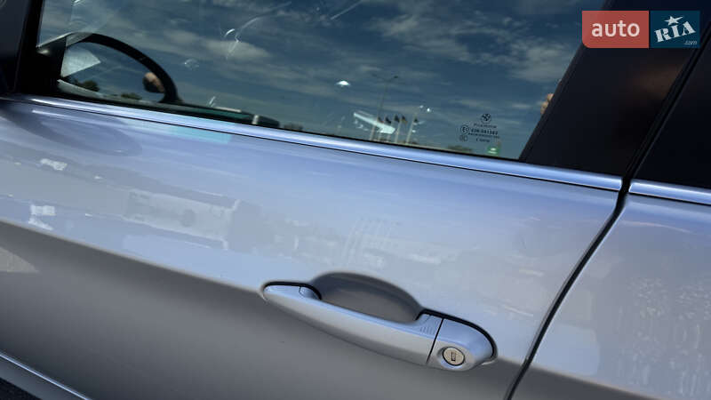 Седан BMW 3 Series 2007 в Киеве