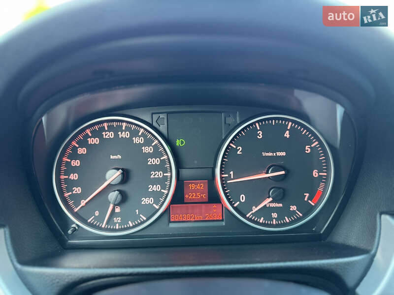 Седан BMW 3 Series 2008 в Броварах