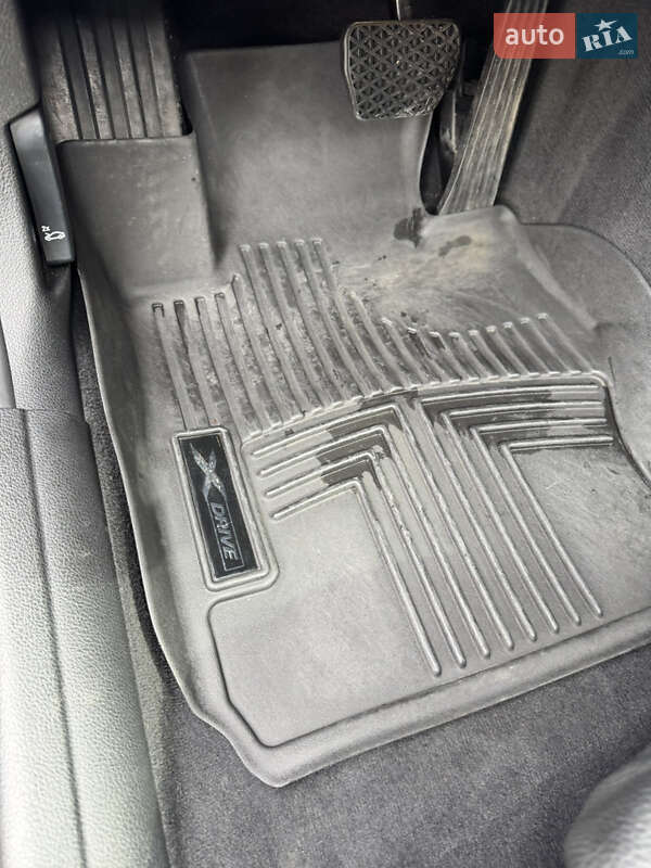 Седан BMW 3 Series 2016 в Киеве фото 26 Седан BMW 3 Series 2016 в Киеве