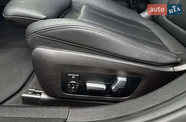 Седан BMW 3 Series 2020 в 