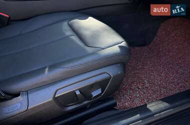 Седан BMW 3 Series 2014 в 