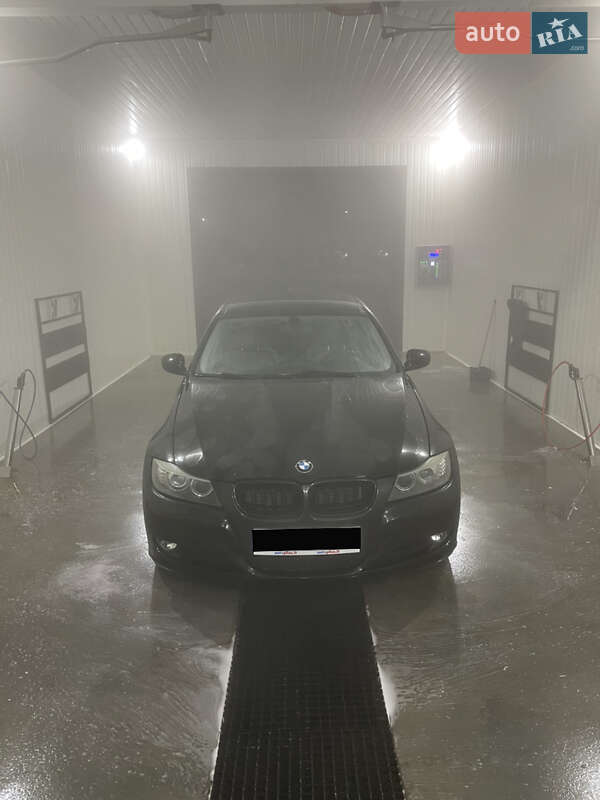Універсал BMW 3 Series 2011 в Львові