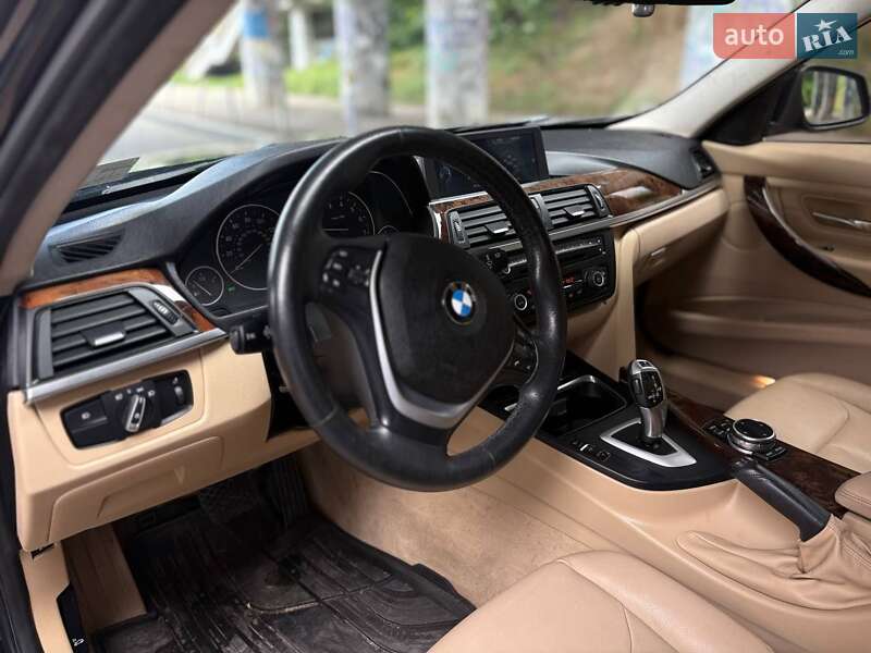 Седан BMW 3 Series 2013 в Одесі