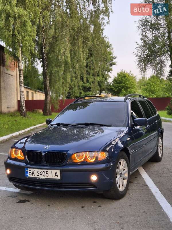 Универсал BMW 3 Series 2005 в Корце
