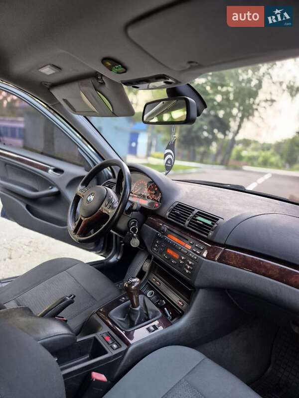 Универсал BMW 3 Series 2005 в Корце