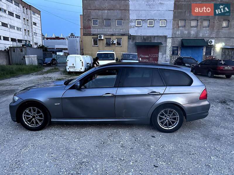 Универсал BMW 3 Series 2011 в Киеве