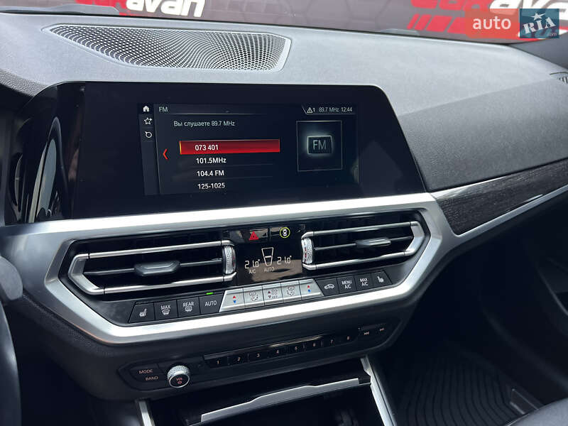 Седан BMW 3 Series 2020 в Днепре