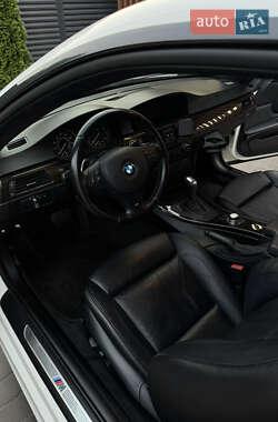 Купе BMW 3 Series 2011 в 