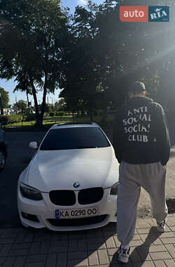 Купе BMW 3 Series 2011 в 