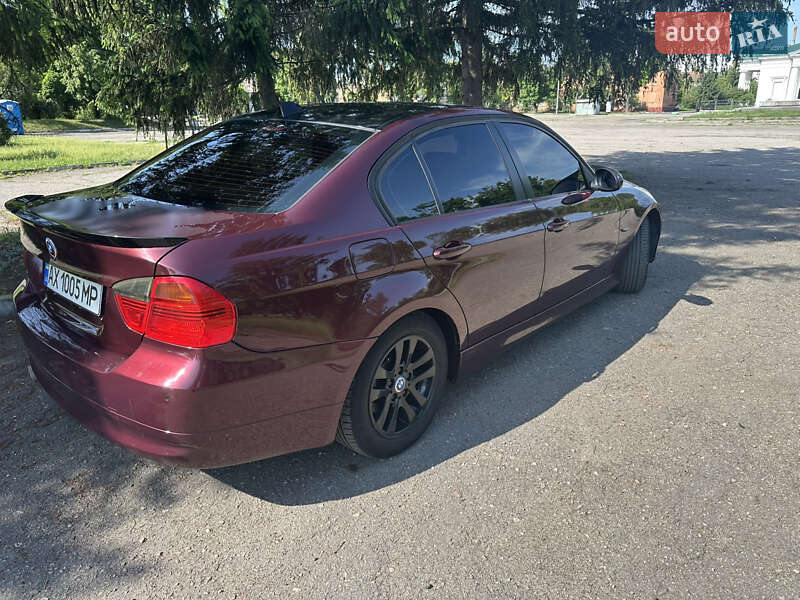 Седан BMW 3 Series 2008 в Чугуеве