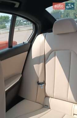 Седан BMW 3 Series 2019 в 