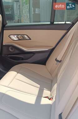 Седан BMW 3 Series 2019 в 