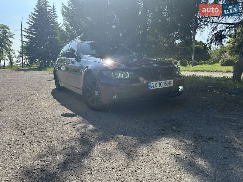 Седан BMW 3 Series 2008 в Чугуеве