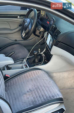 Седан BMW 3 Series 2003 в 