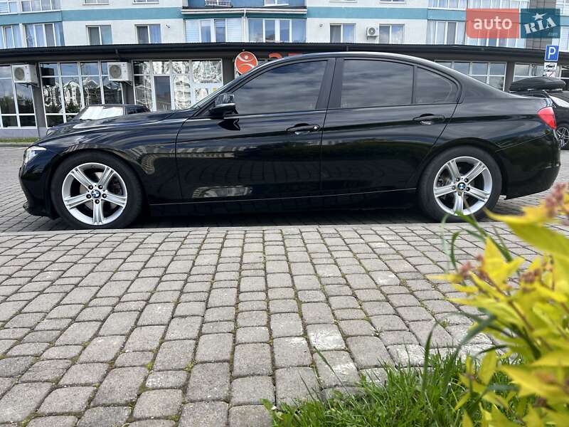 Седан BMW 3 Series 2015 в Івано-Франківську