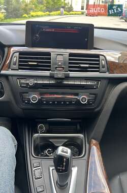 Седан BMW 3 Series 2015 в 