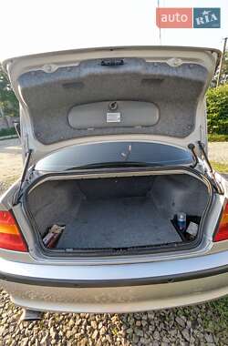 Седан BMW 3 Series 2003 в 