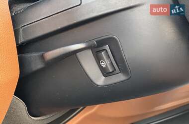 Седан BMW 3 Series 2013 в 