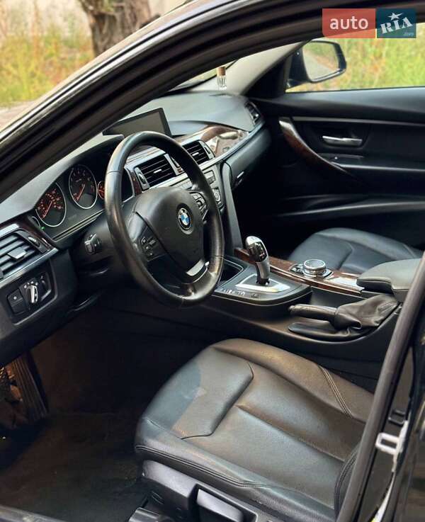 Седан BMW 3 Series 2015 в Сумах