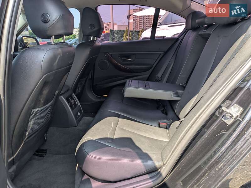 Седан BMW 3 Series 2013 в Киеве