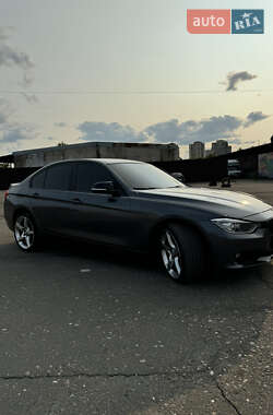 Седан BMW 3 Series 2013 в 