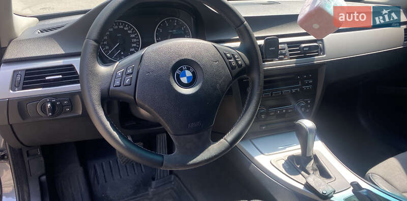 Седан BMW 3 Series 2005 в Харькове