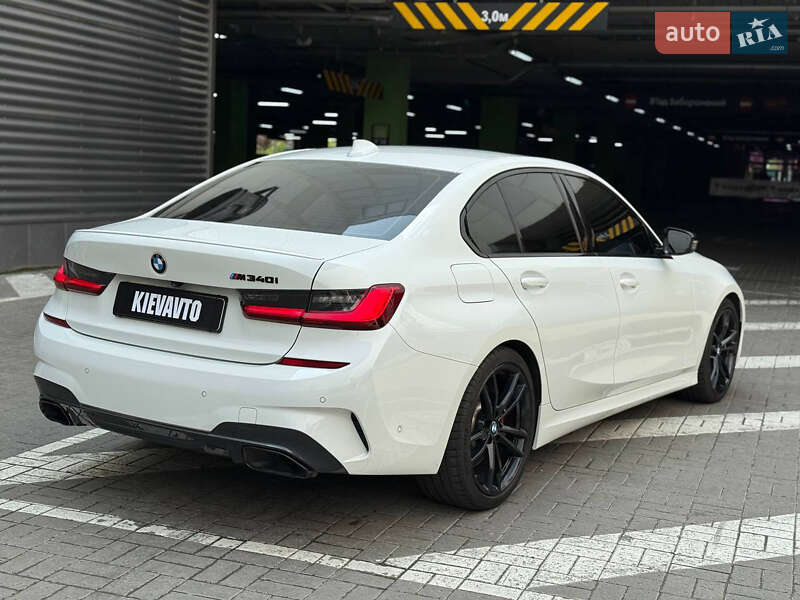 Седан BMW 3 Series 2020 в Києві